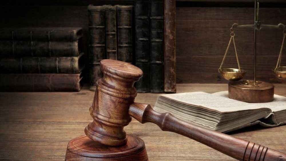 SC allows judicial officers with 7 years experience as advocates to apply for district judges