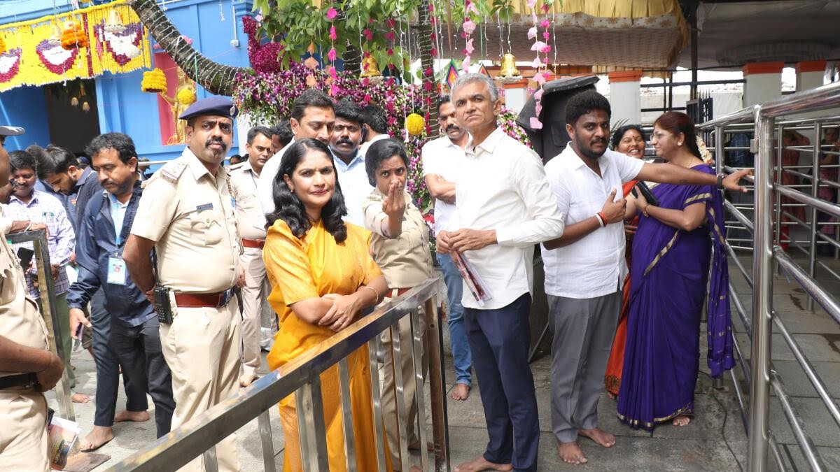 Devotees flock to Hassan's Hasanamba temple on first day of public darshana 