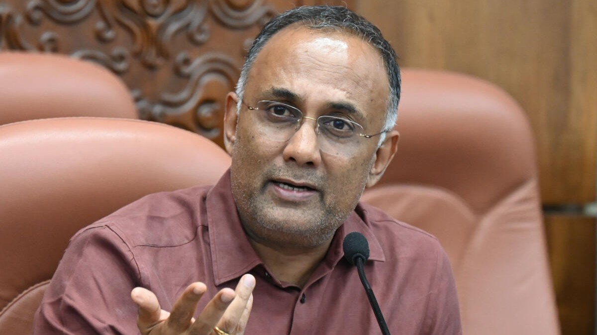 Question of changing Chief Minister does not arise: Dinesh Gundu Rao