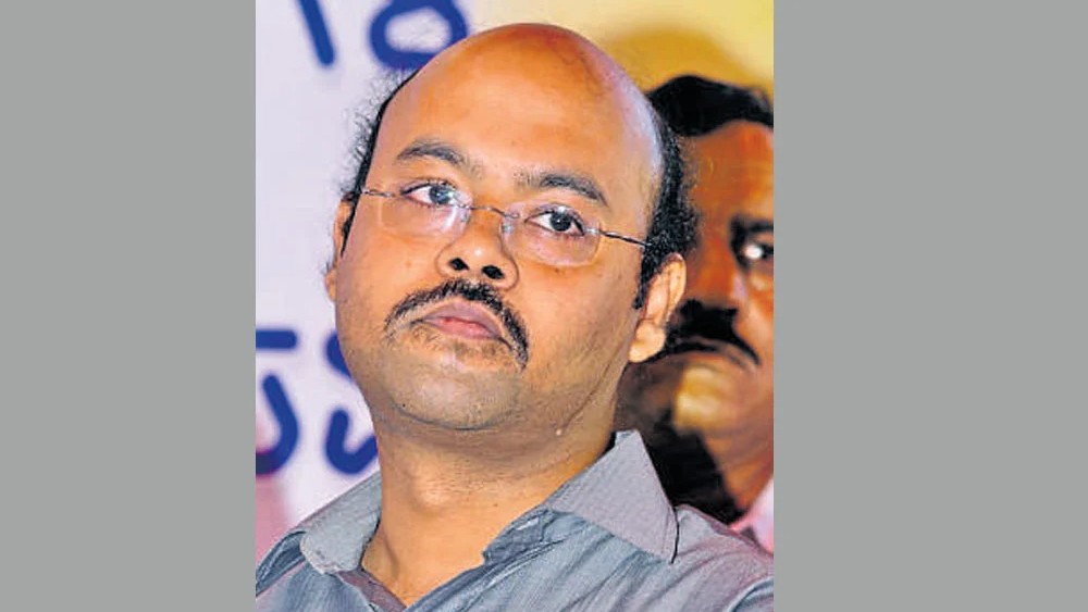 Former MP Pratap Simha accuses Siddaramaiah’s son Yathindra as ‘Transfer Minister’