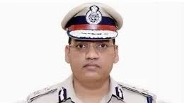 Haryana IPS officer Y Puran Kumar cremated in Chandigarh; wife hopes for impartial probe into his suicide
