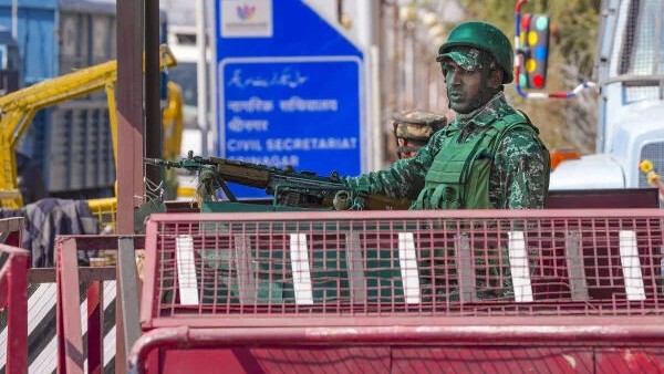 Raids at premises of terror associates in Srinagar to dismantle terror network