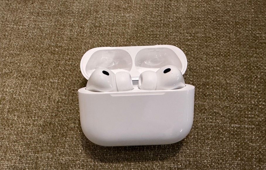 Apple AirPods Pro 3.