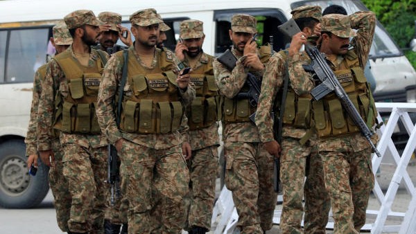 Pakistan troops foil suicide attack on camp in Khyber Pakhtunkhwa; 4 terrorists killed