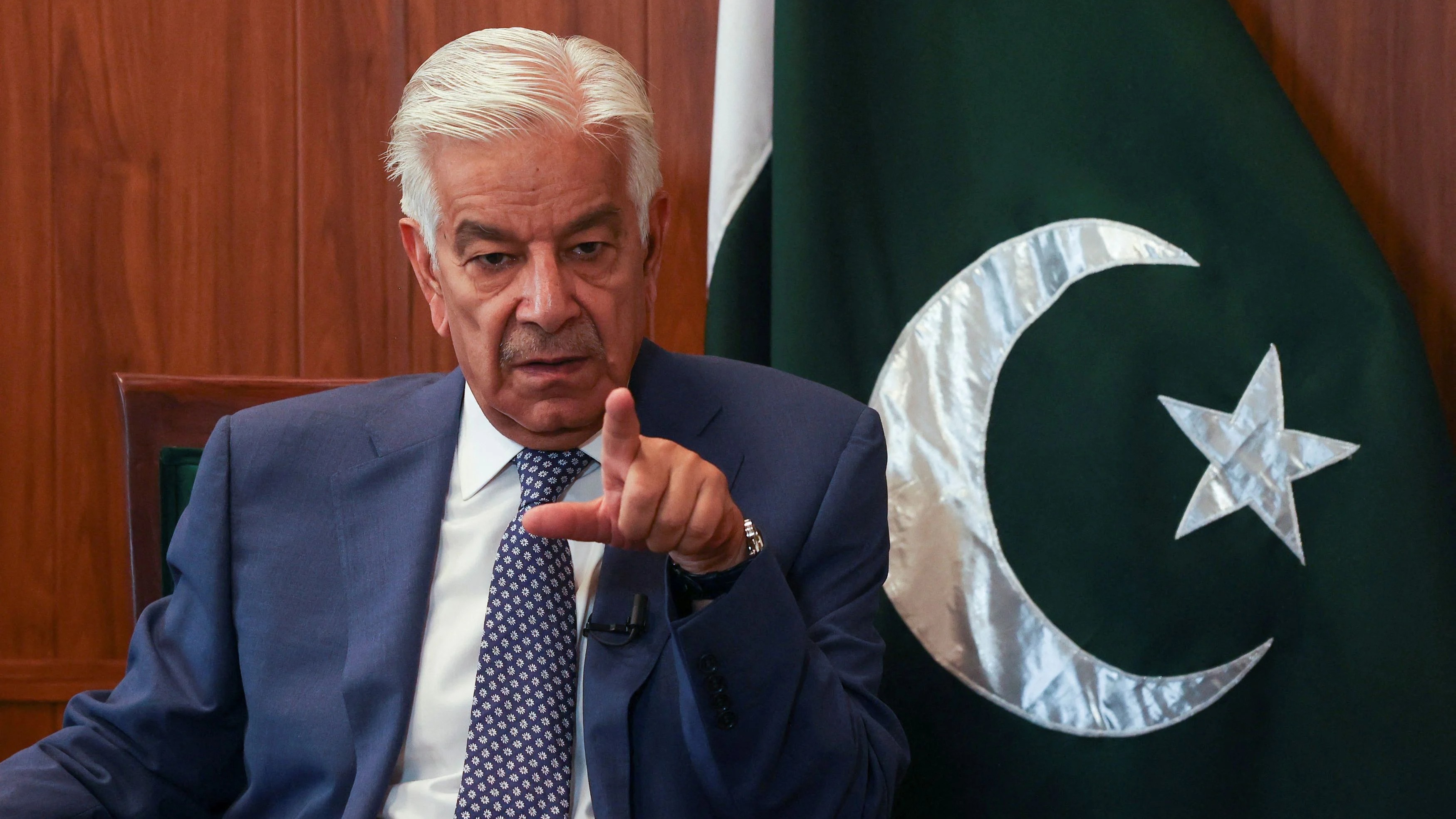 Pakistan threatens to 'obliterate' Taliban after peace talks fail