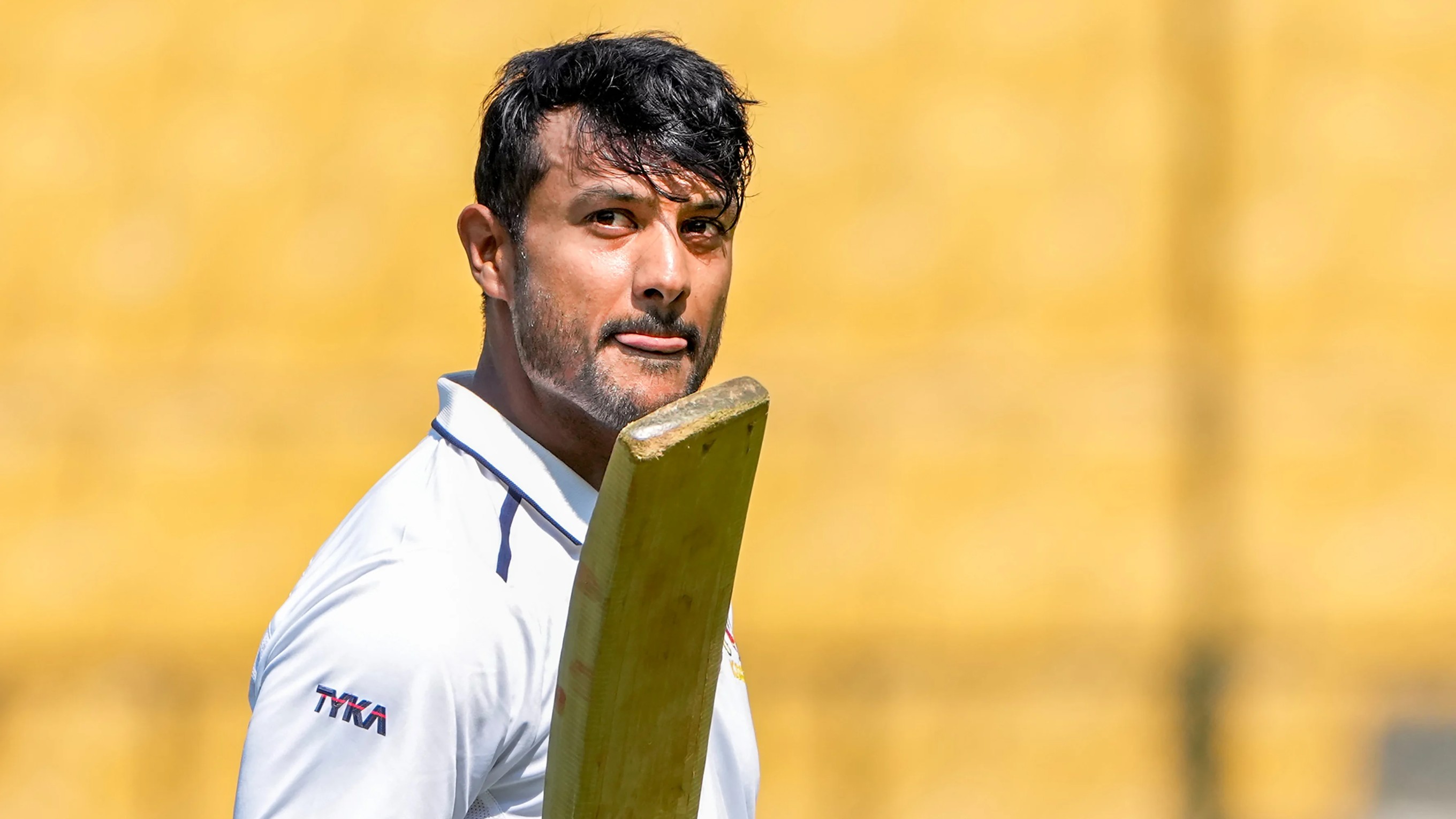 Ranji Trophy: Gritty Karnataka fight after faltering