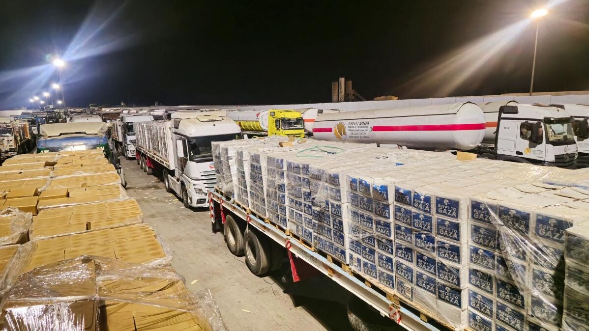 Amid dwindling ceasefire, Israel to halt Gaza aid