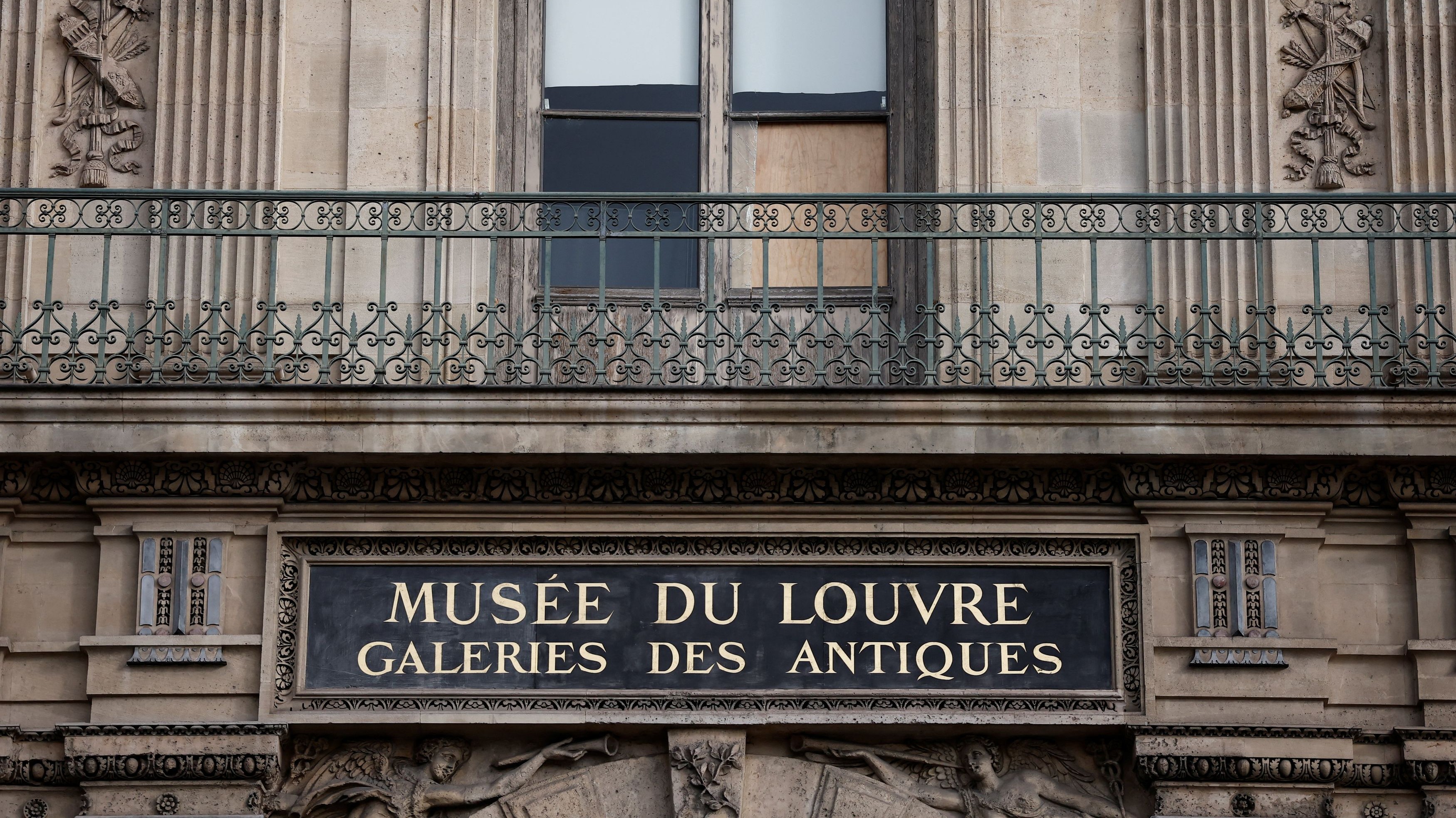 Louvre Museum.