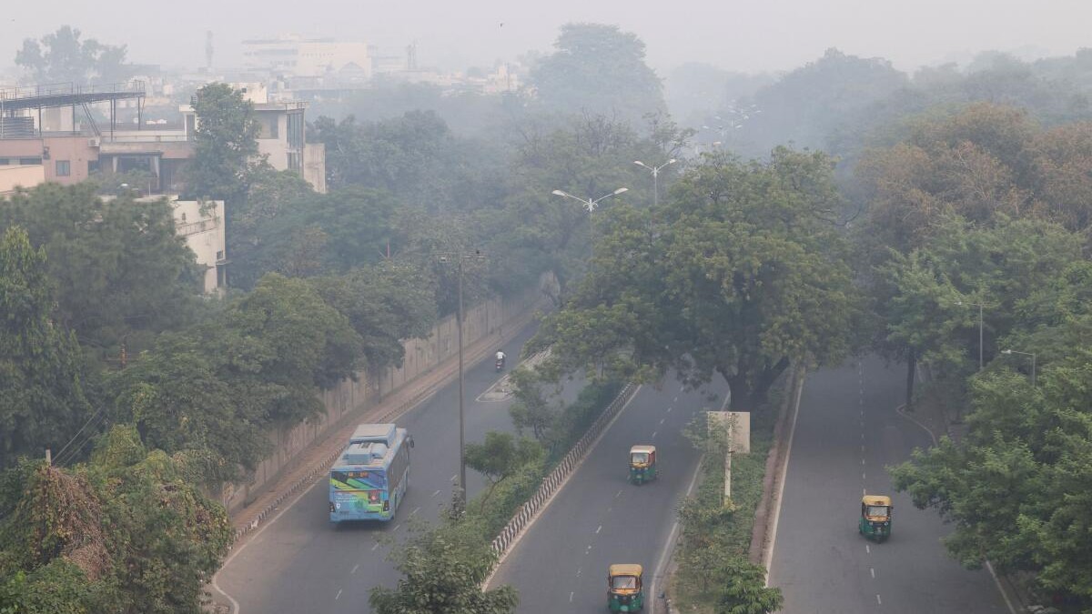 A day after Diwali, Delhi chokes as air quality plummets. Check out what other cities woke up to