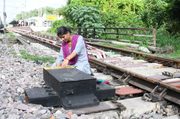 <div class="paragraphs"><p>Credit : Indian Railways</p></div>