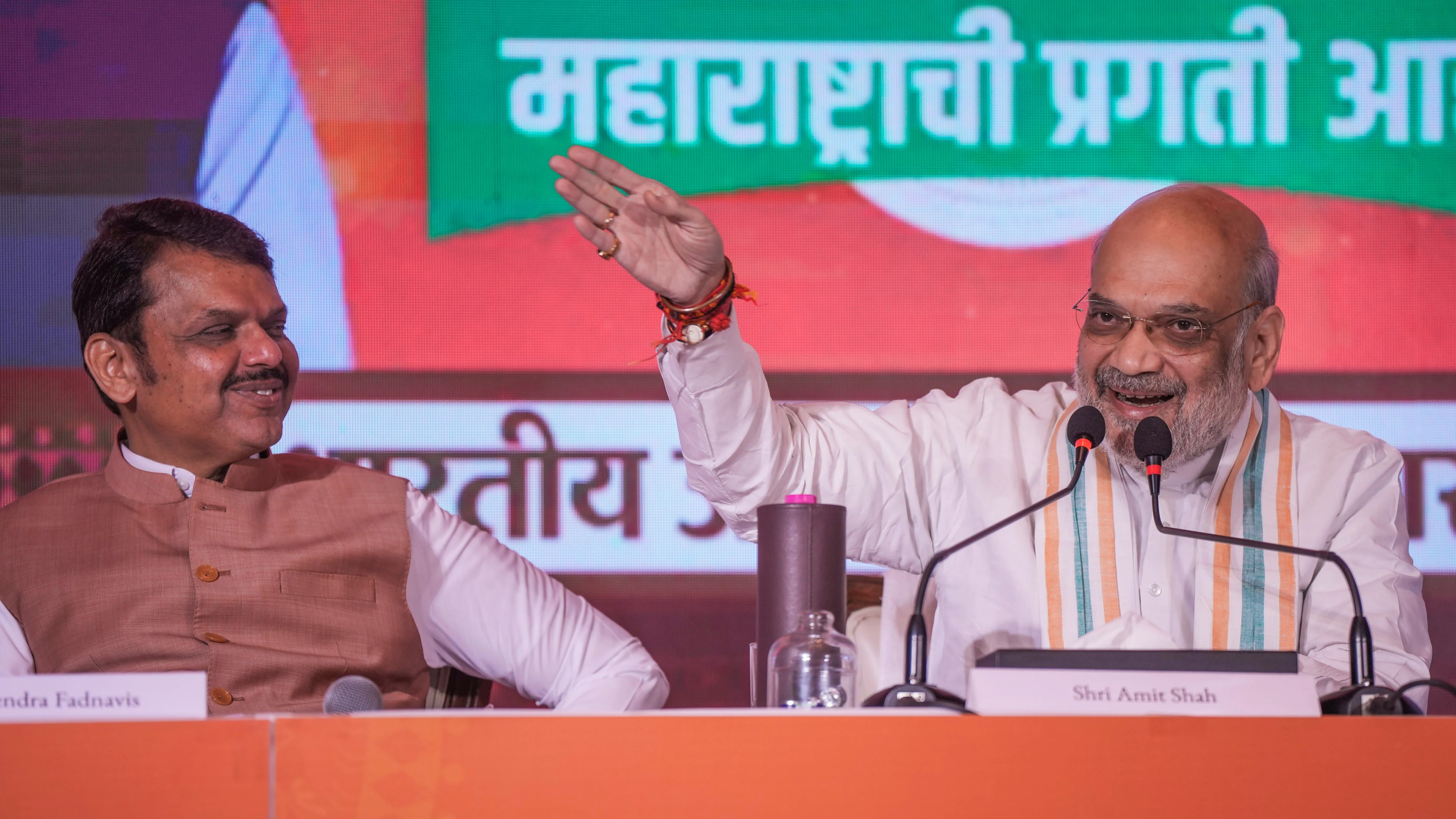  Union Minister Amit Shah and Maharashtra Chief Minister Devendra Fadnavis 