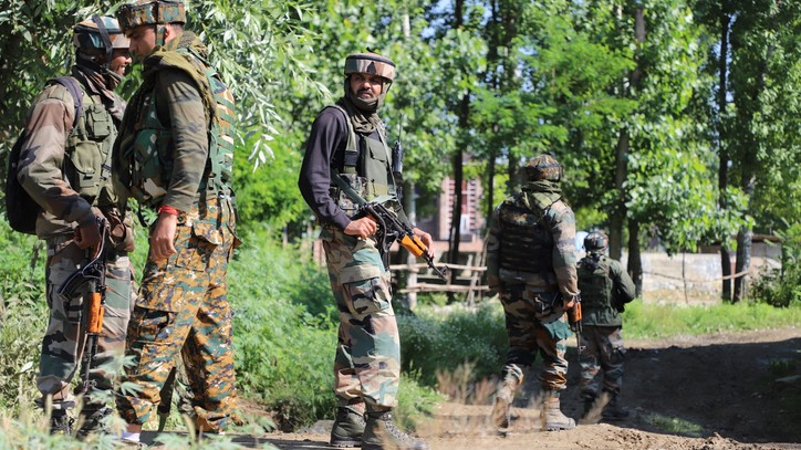 Gangster carrying Rs 1 lakh bounty killed in police encounter in UP's Shamli