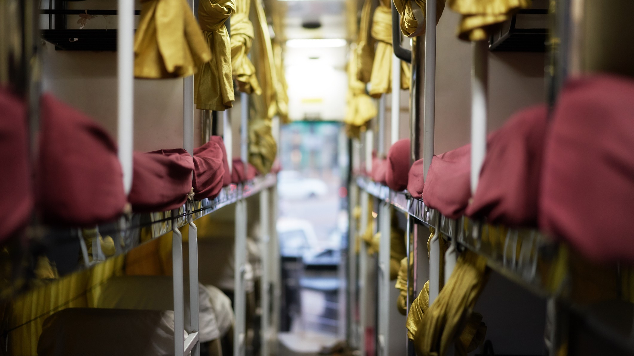 AC sleeper bus catches fire on Agra-Lucknow Expressway, passengers unharmed