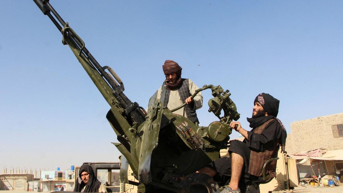 Pakistan reports border clashes during talks with Afghanistan