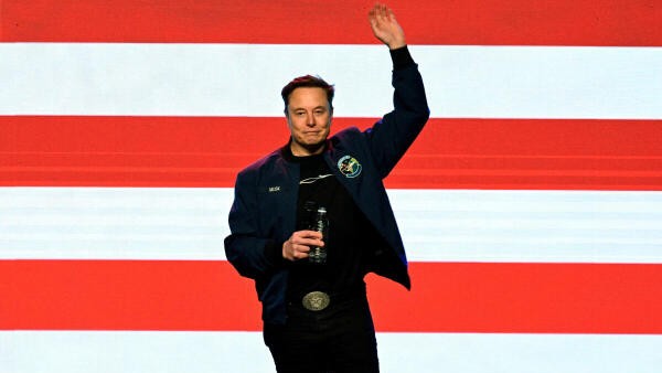 Musk could leave Tesla if $1 trillion pay plan is rejected, chair warns