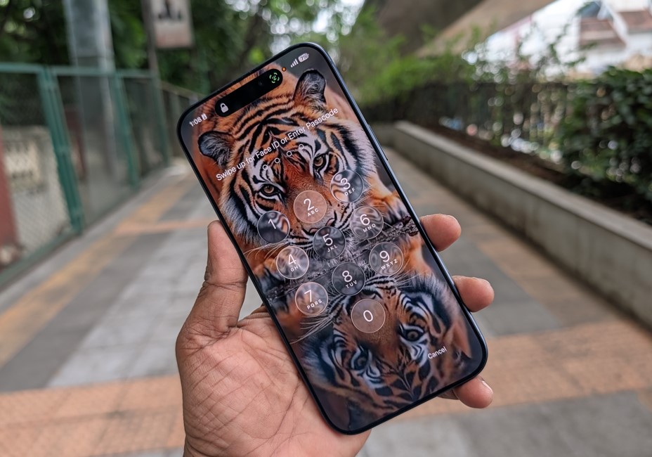 Apple iPhone 17 Pro Max comes with the state-of-the-art FaceID biometric security.