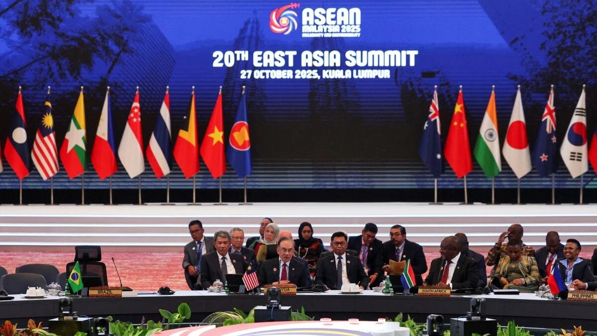 In veiled message to China, East Asia Summit calls for peaceful settlement of disputes