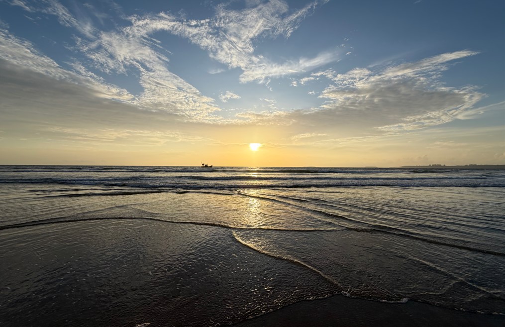 Apple iPhone 17 Pro Max's camera sample with ultra-wide-angle mode on.