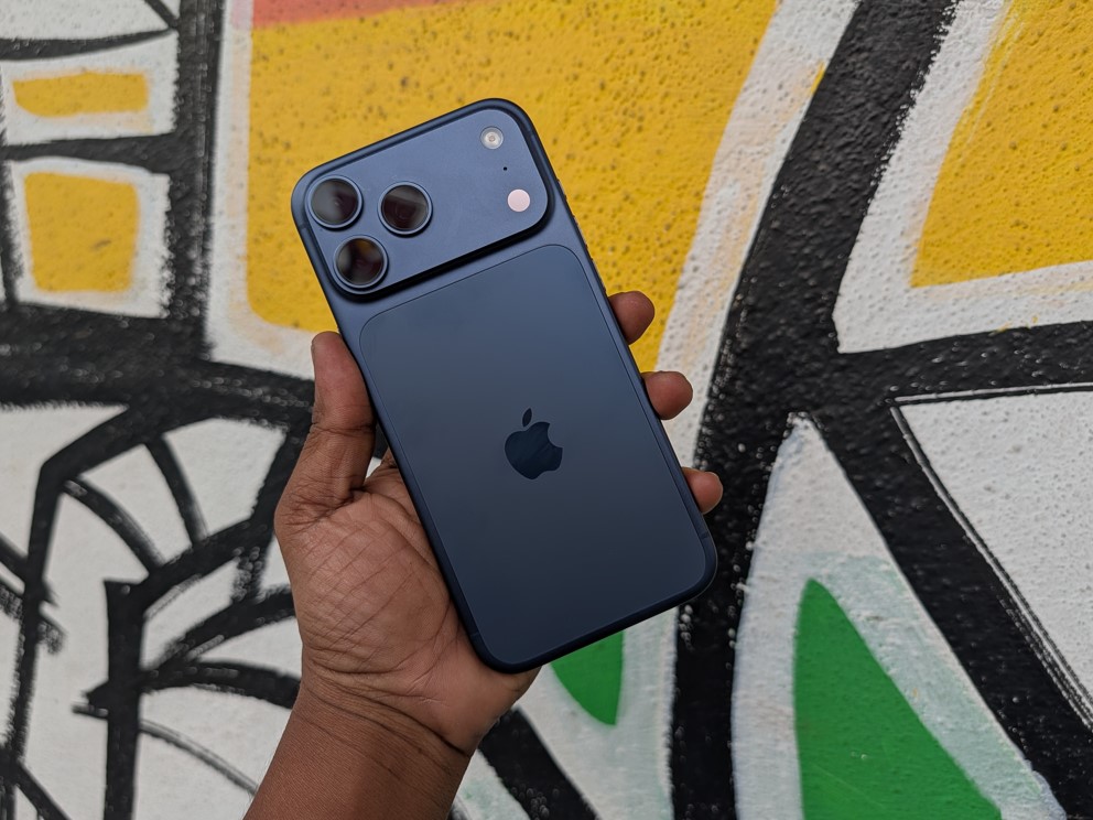 Apple iPhone 17 Pro Max 'Deep Blue' colour variant.