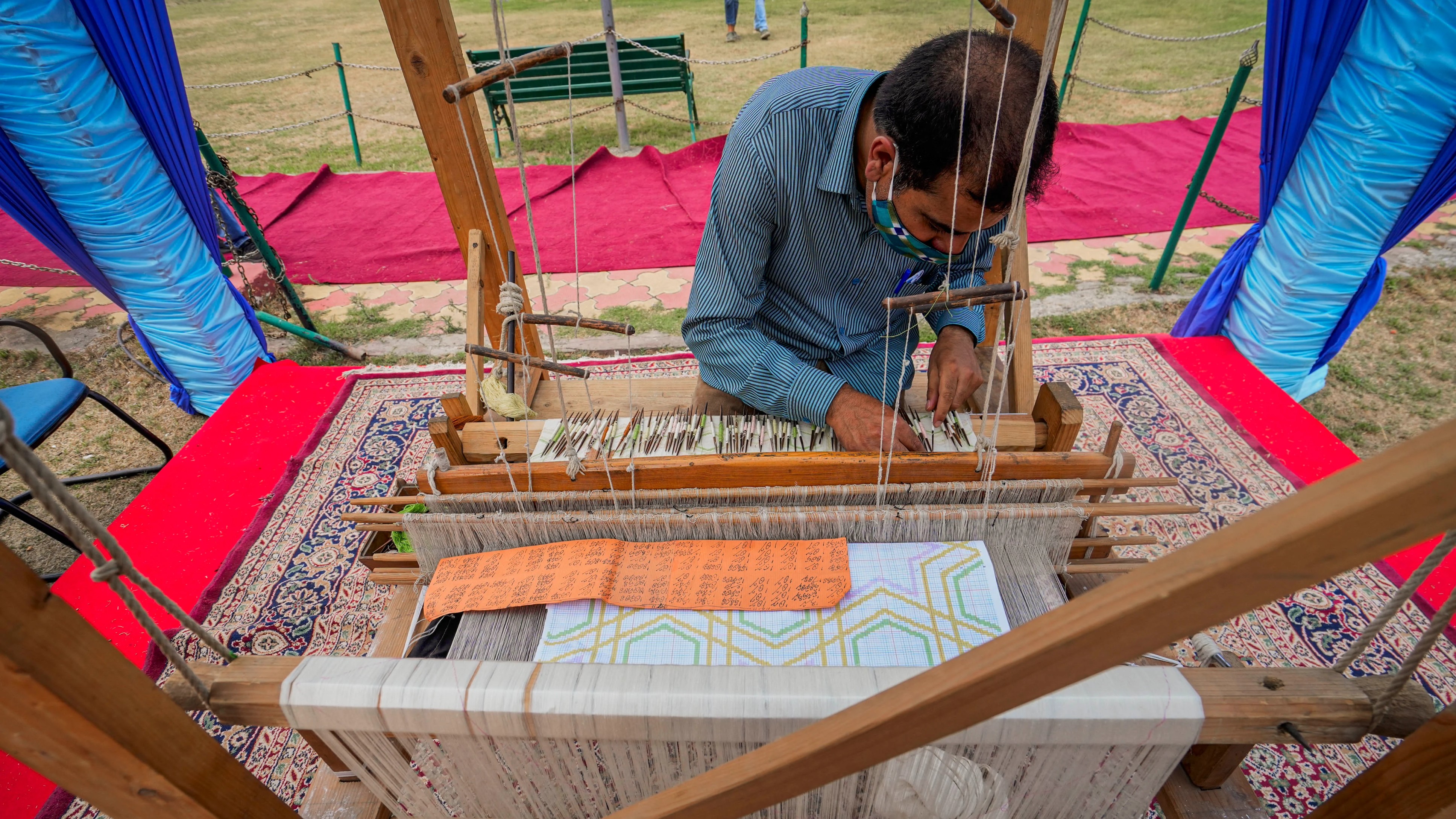 National conference on handlooms to be held at Bhubaneshwar