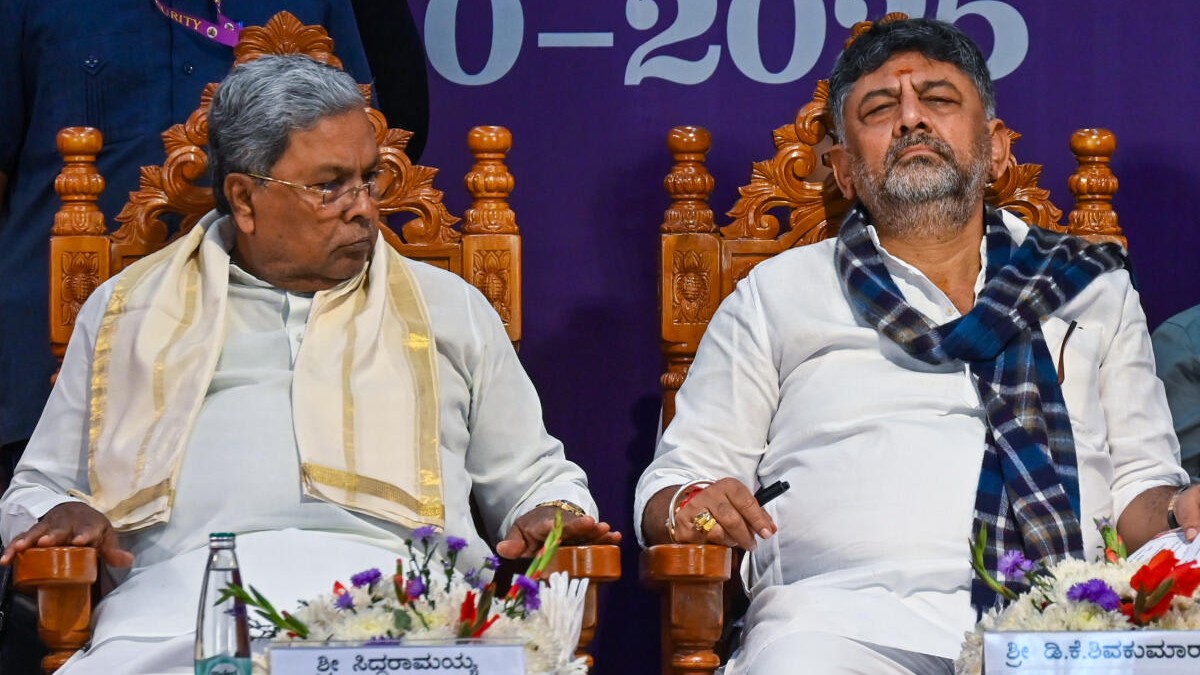 'Did Shivakumar tell you this?': Siddaramaiah loses cool over question on deputy's 'November coronation'