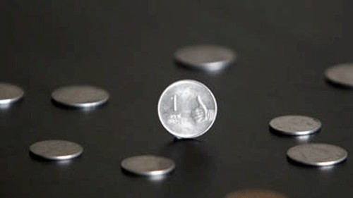 Rupee ends flat at 88.69 against US dollar