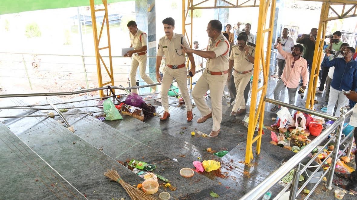 Andhra Pradesh government announces Rs 15 lakh aid to families of  deceased; Rs 3 lakh to critically injured