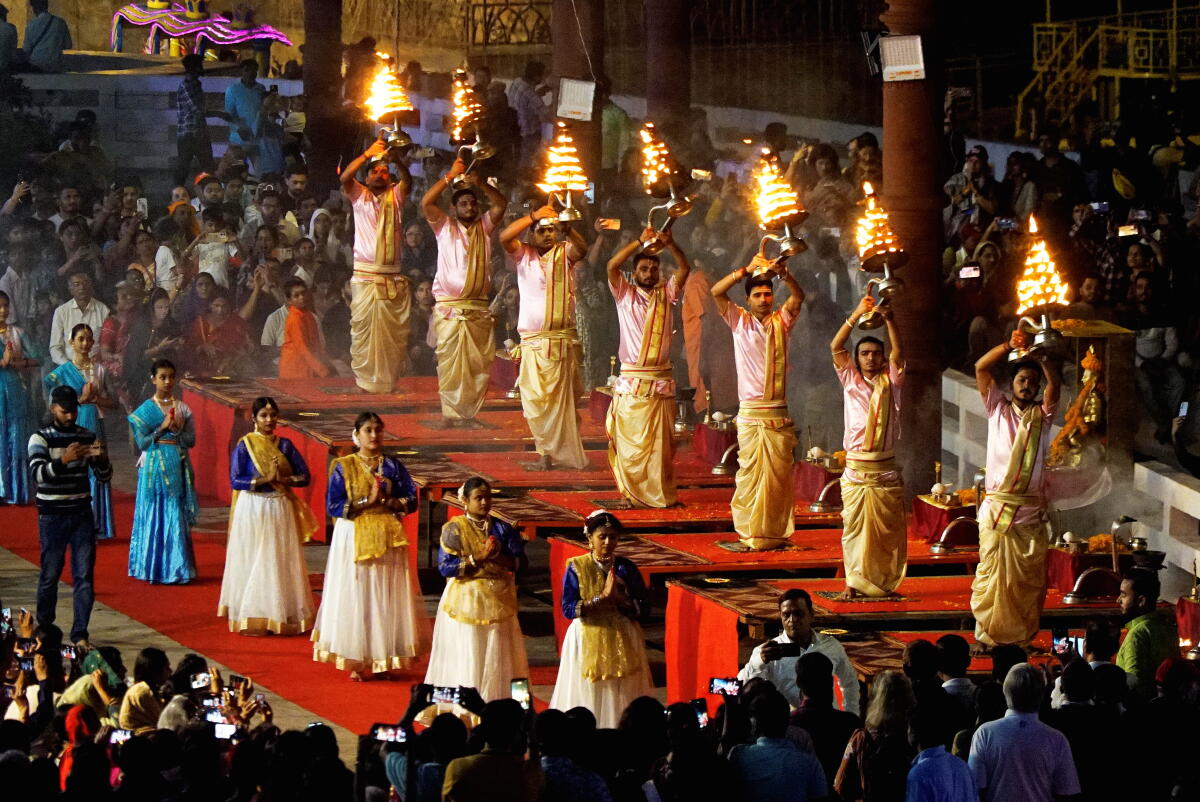 Monks perform ‘aarti’ while artistes perform on the occasion of the ‘Dev Uthani Ekadashi’ festival, also known as ‘Prabodhini Ekadashi’, at Namo Ghat, in Varanasi, Uttar Pradesh.