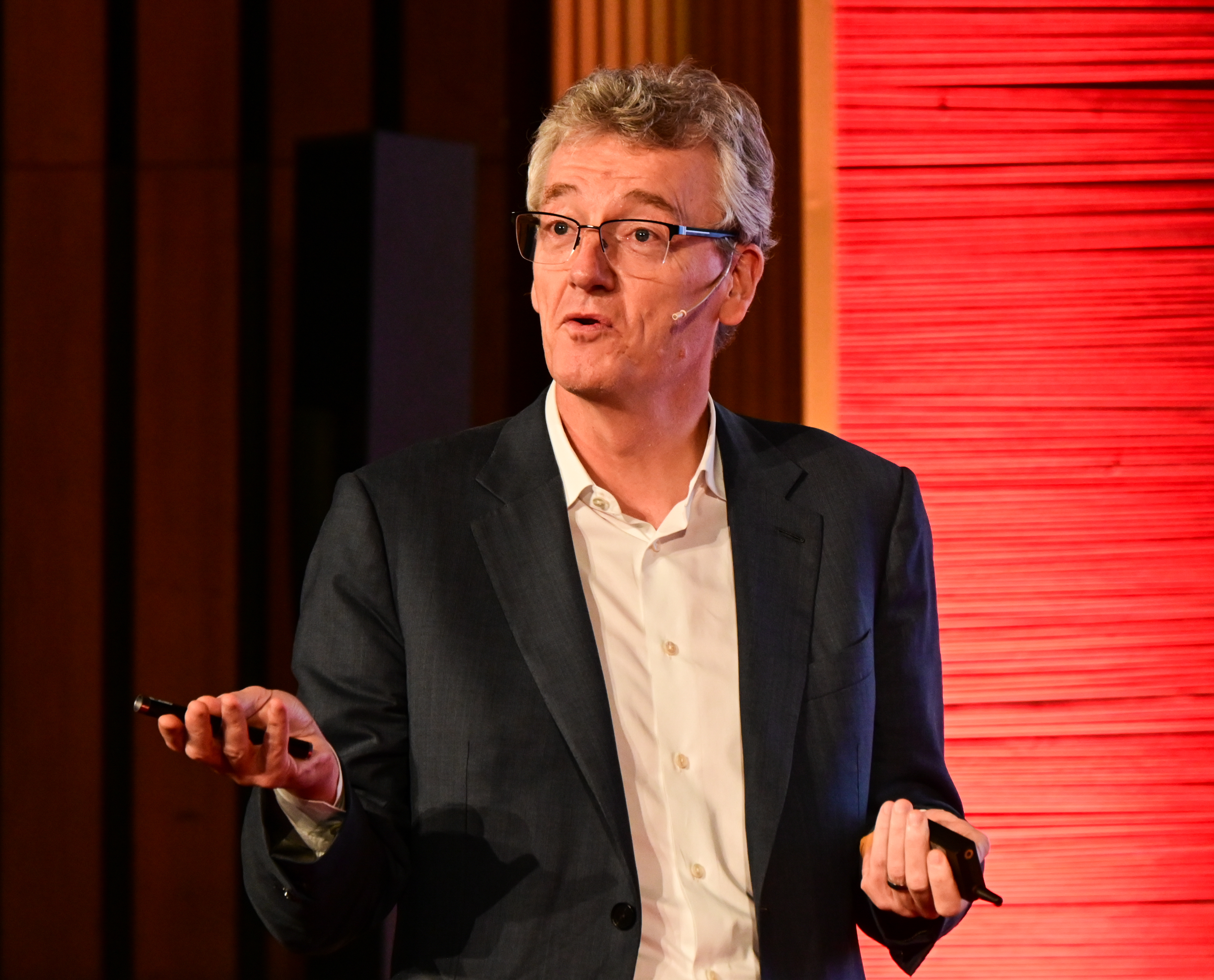 Nobel laureate James Robinson James Robinson and David MacMillan deliver a talk at the event. 
