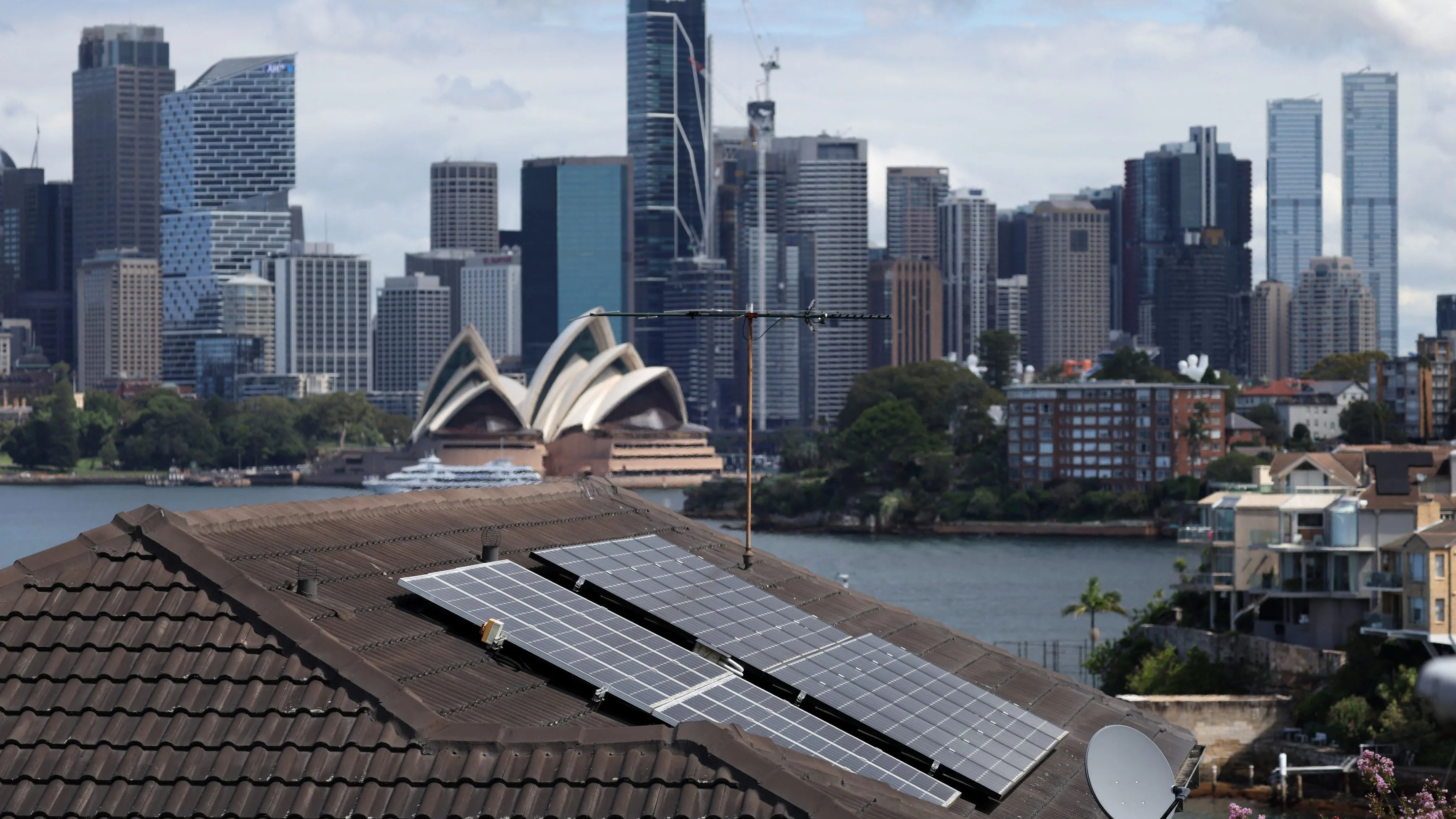 Australia to offer three hours free solar per day to millions