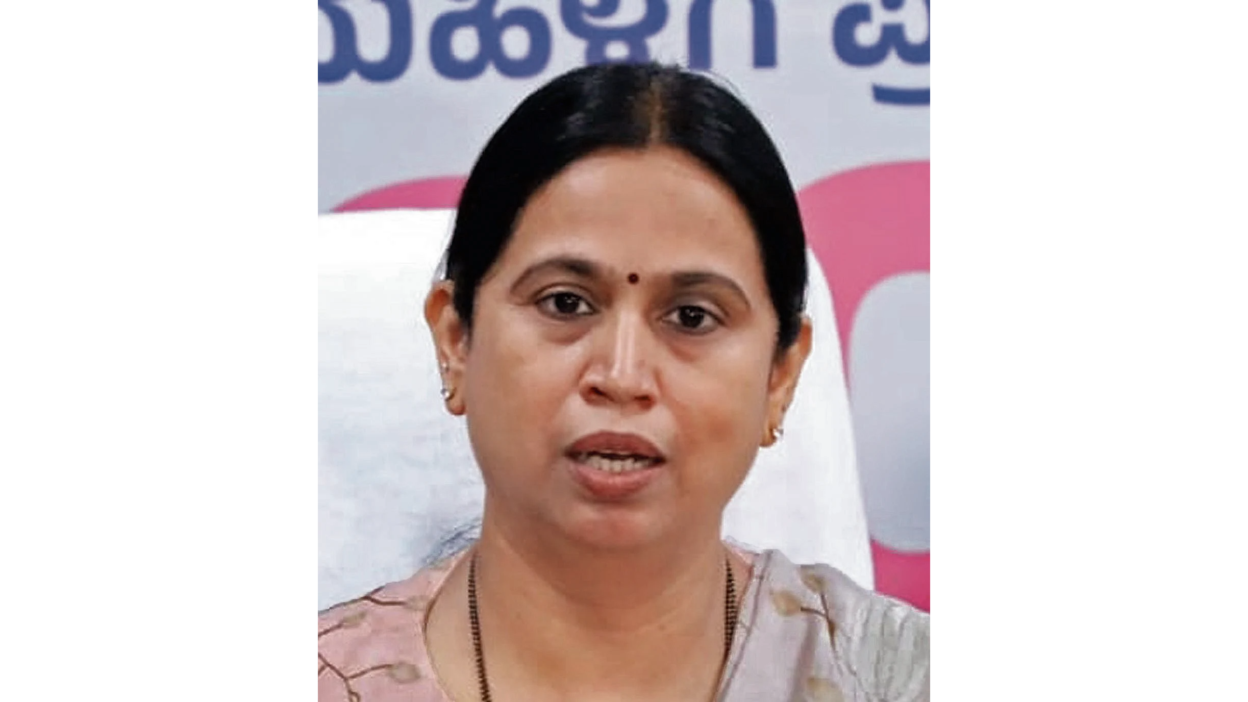 Talks on to solve sugarcane farmers' issues: Laxmi Hebbalkar