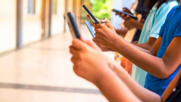 From guns to gigs: Kashmir’s youth plug into digital economy