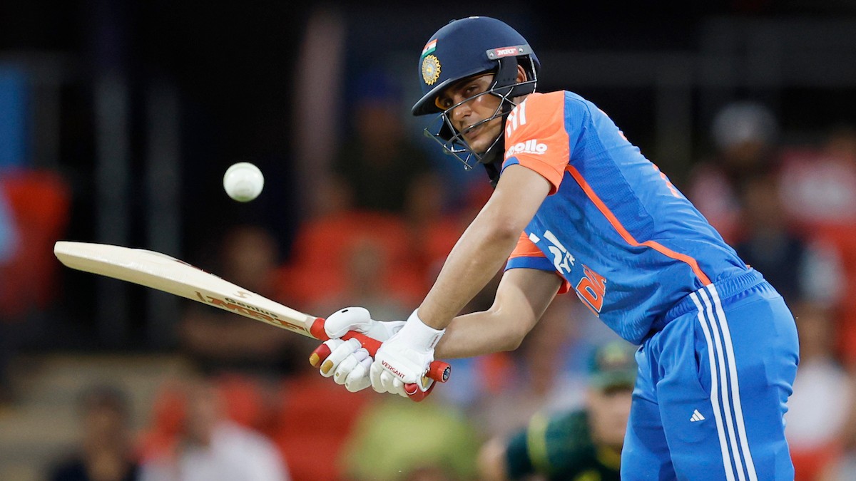 4th T20 : Australia restrict India to 167/8