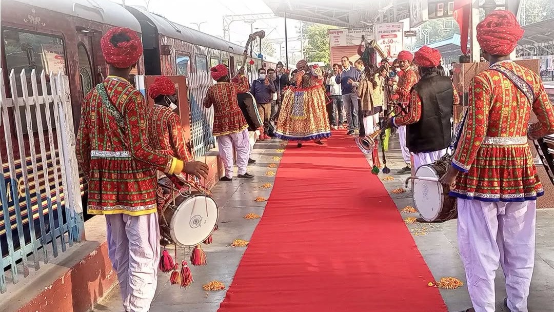 <div class="paragraphs"><p>Credit: Instagram/@maharajas_express</p></div>