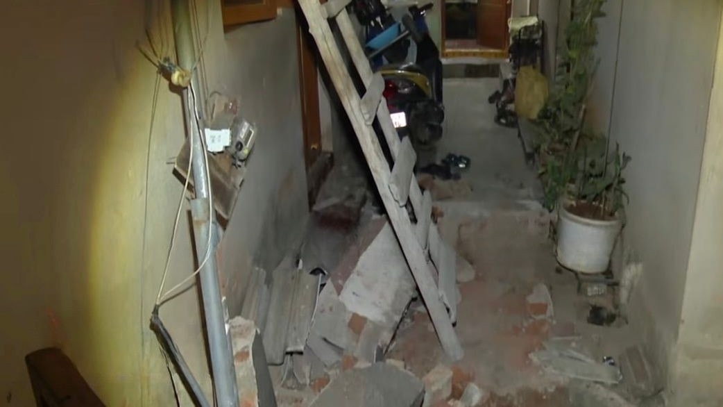 Infant killed as lorry drags power wire, collapses wall in Bengaluru's Kundalahalli