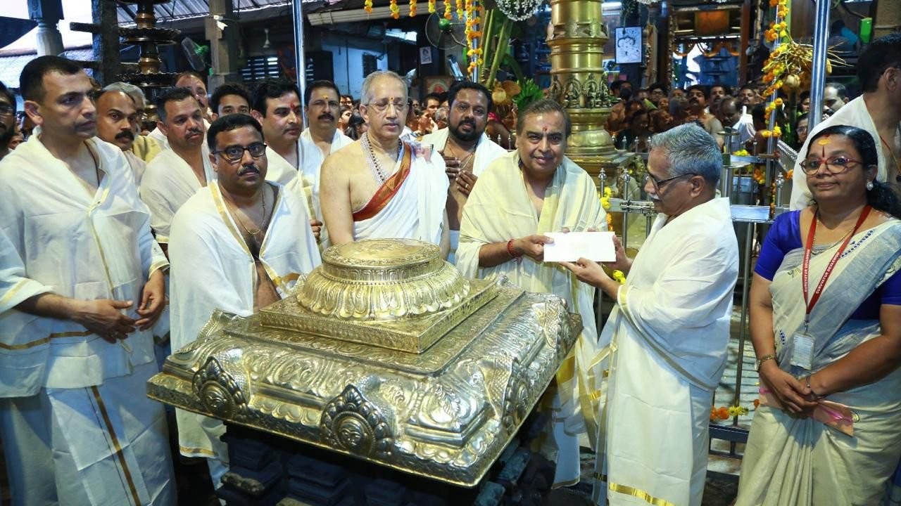 Mukesh Ambani visits Guruvayur temple, donates Rs 15 crore for proposed hospital