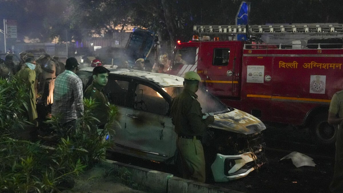 Delhi car blast: Heart-rending scenes outside Lok Nayak Jaya Prakash Hospital