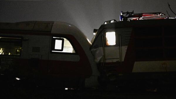 2 trains crash in Slovakia injuring dozens of passengers