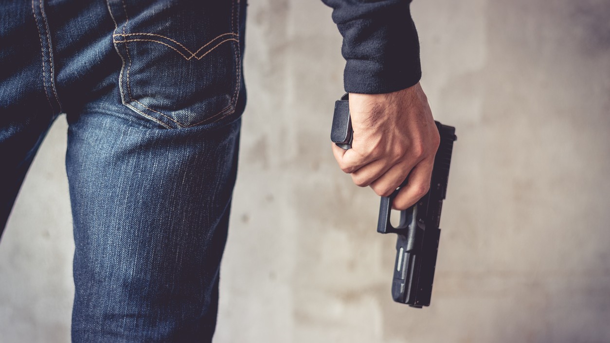 Man demanding job for his sister shoots self dead at Delhi's Jantar Mantar