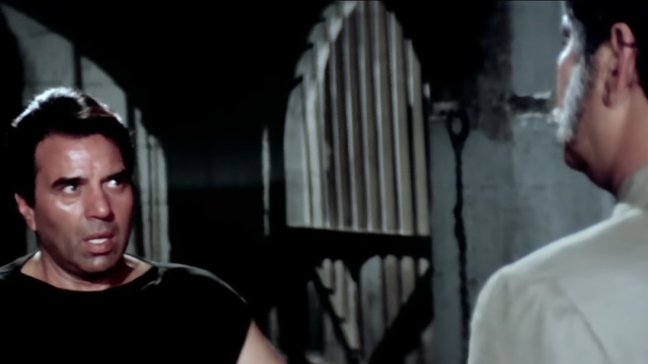 <div class="paragraphs"><p>Credit: Ultra Bollywood</p></div>