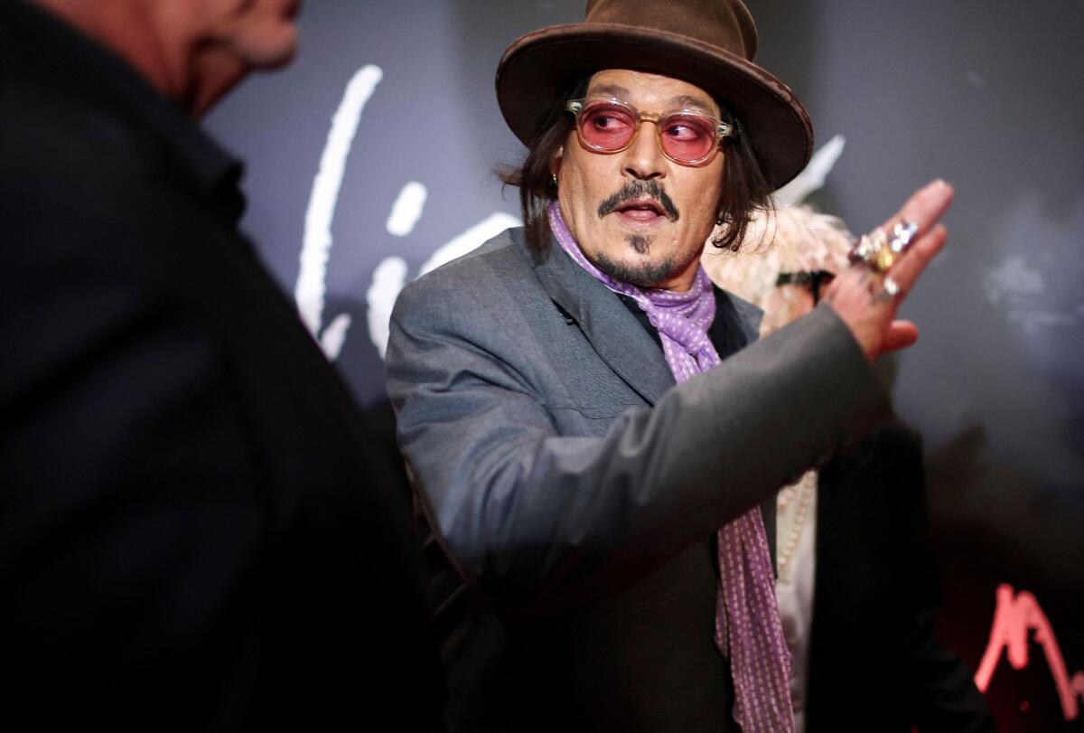 Johnny Depp attends a screening of "Modi, three days on the wing of madness", in Buenos Aires, Argentina.