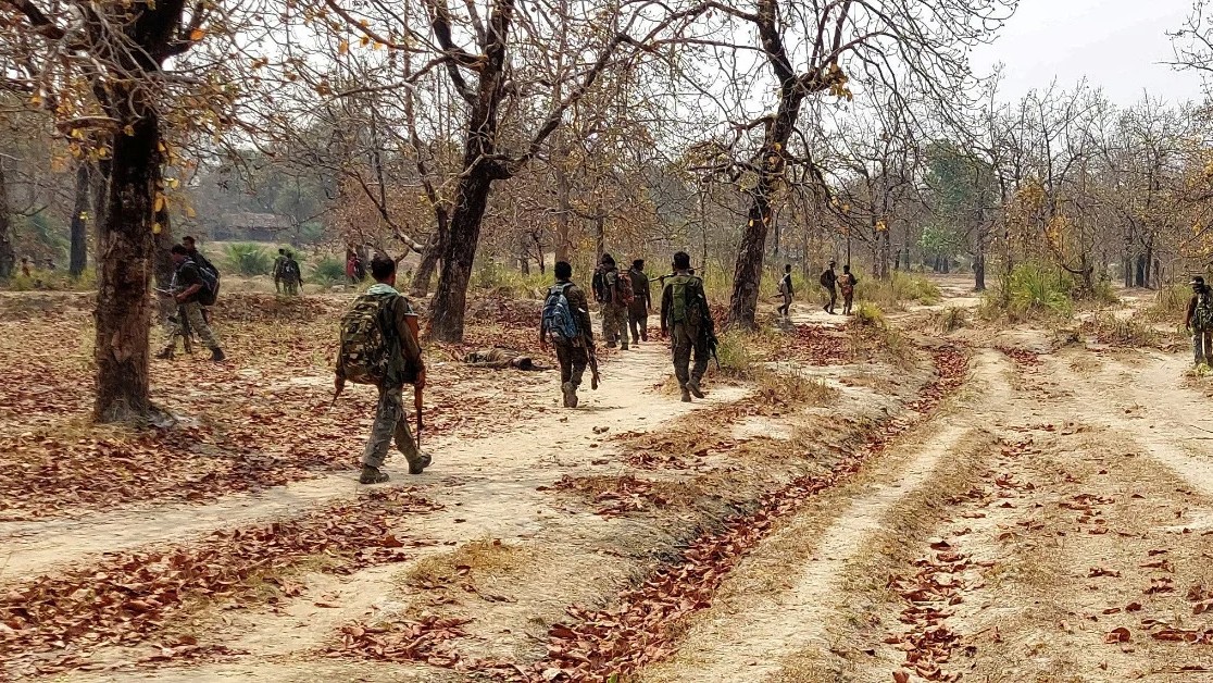 Maoist carrying reward of Rs 5 lakh on head surrenders in Jharkhand