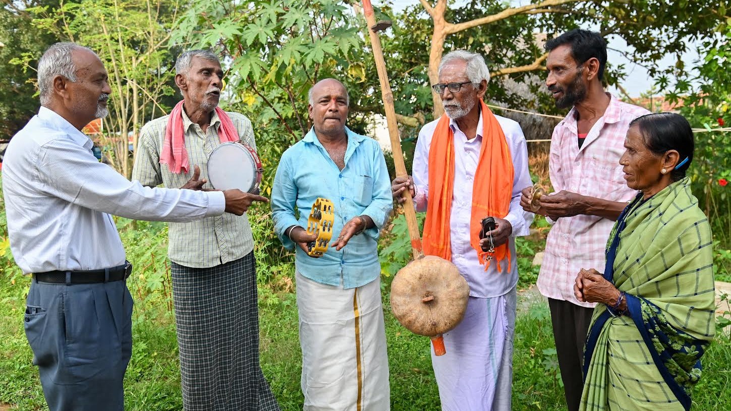 Nomadic life: Being everywhere, being nowhere