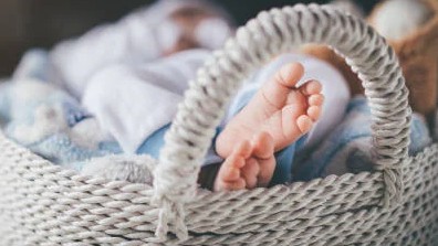 Mumbai crime: Five booked for trying to sell unmarried woman's newborn for Rs 5 lakh; activist alerts cops