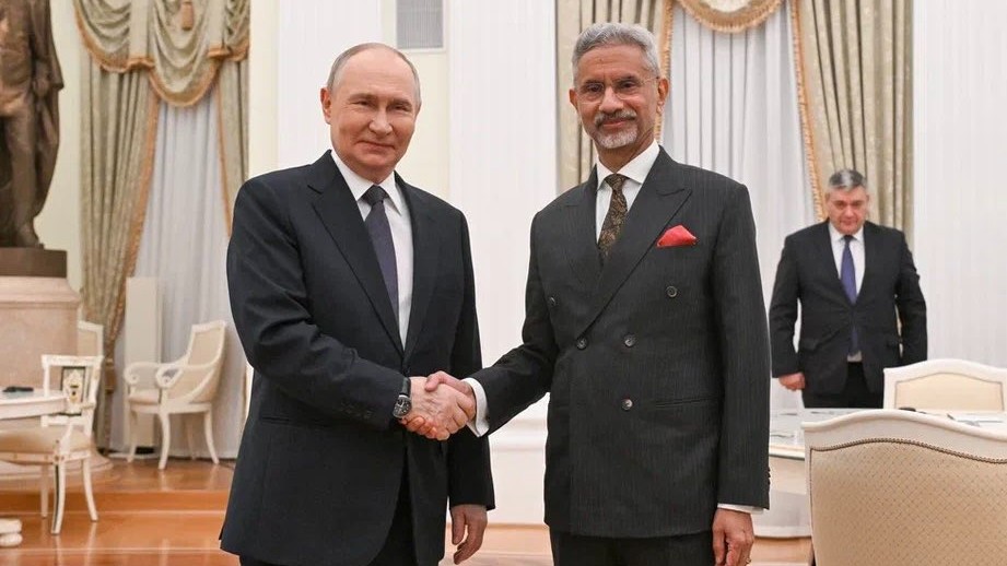 EAM S Jaishankar meets President Putin, briefs him on preparations for annual summit