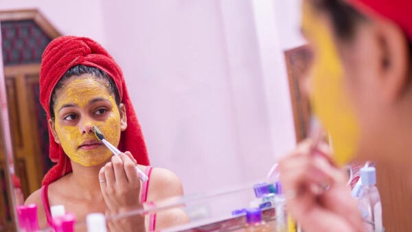 Kitchen remedies for your skin care