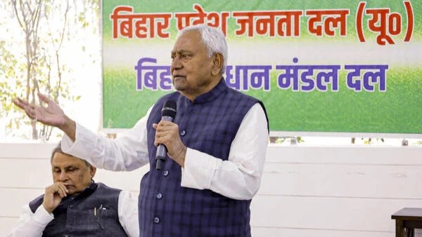 Hoardings, posters featuring NDA's achievements in Bihar put up across Patna