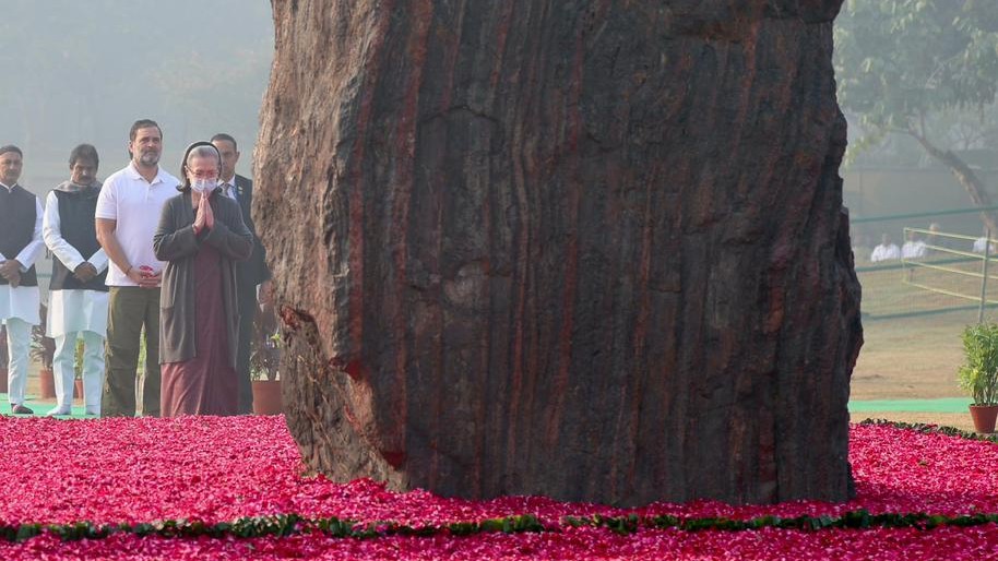 'Her courage, patriotism inspire me to stand against injustice': Rahul Gandhi on Indira Gandhi's birth anniversary