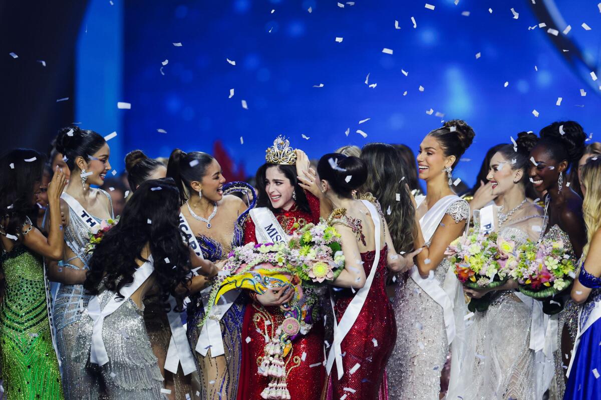 Fatima Bosch of Mexico reacts next to other contestants after being crowned Miss Universe 2025 during the 74th Miss Universe pageant in Bangkok, Thailand, November 21, 2025.