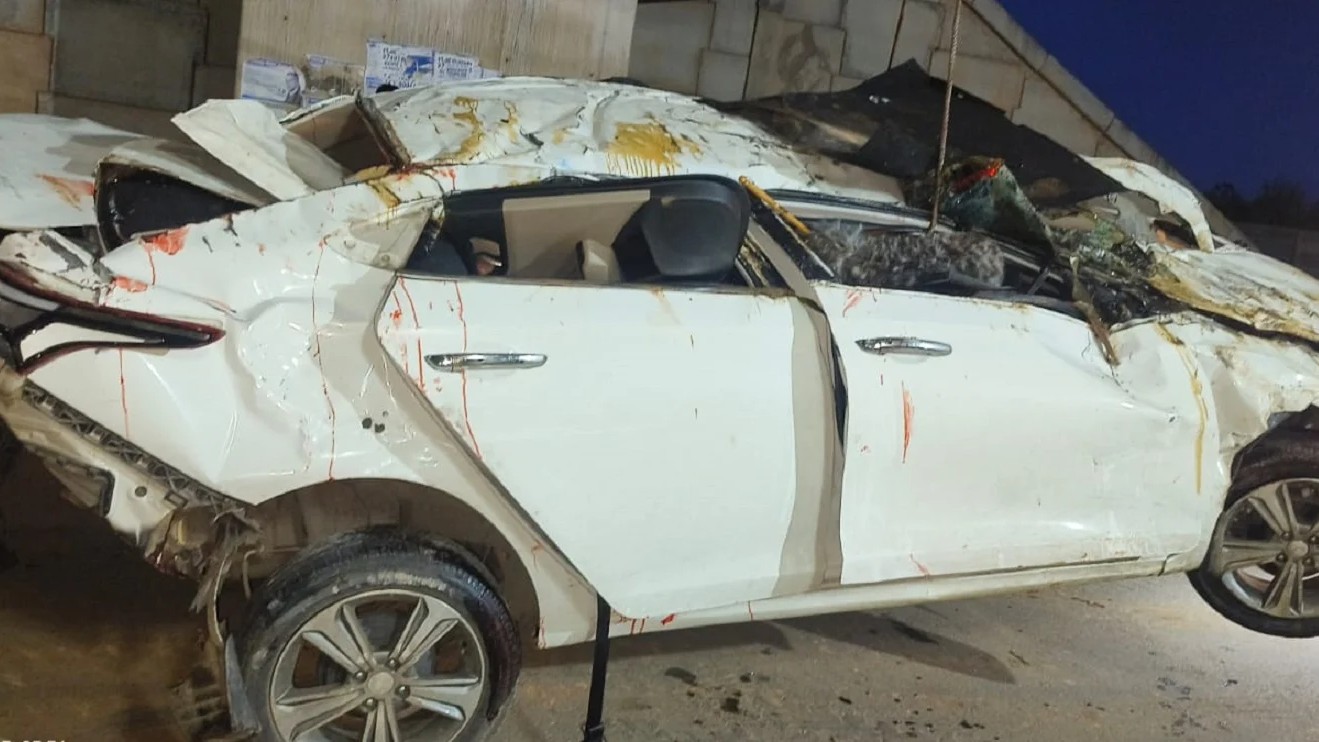 Four killed after car falls off flyover in Kolar